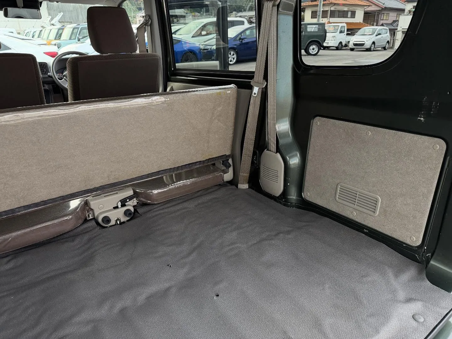 ────────────────────────