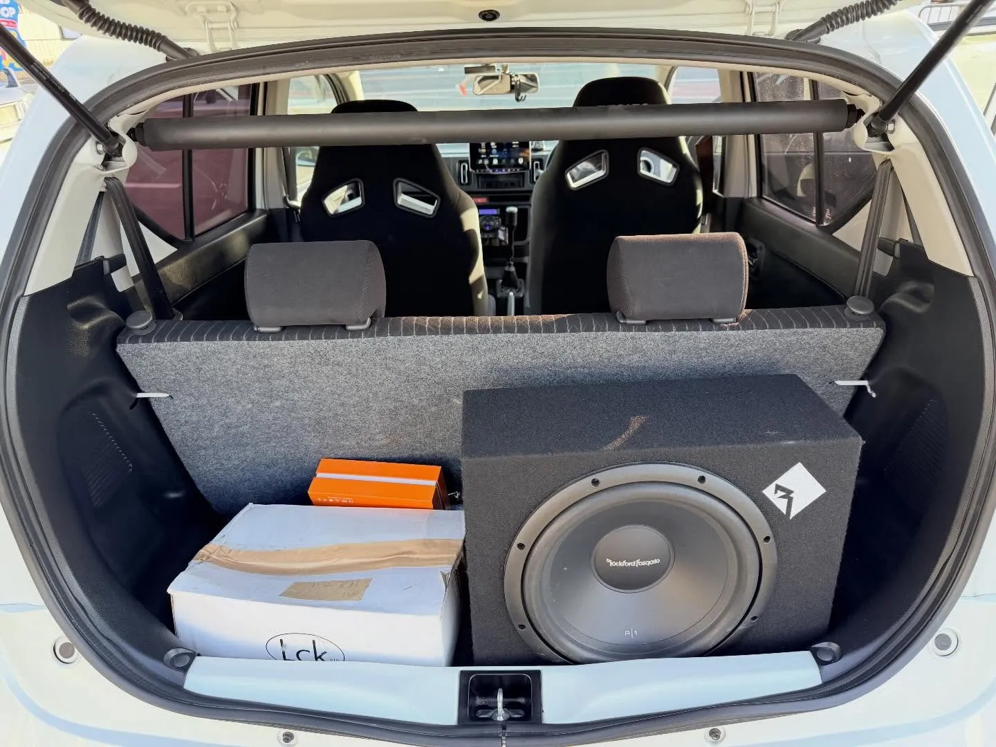 ────────────────────────