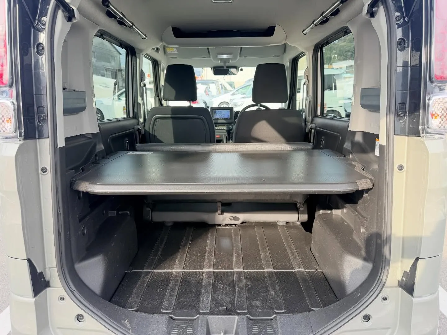 ────────────────────────