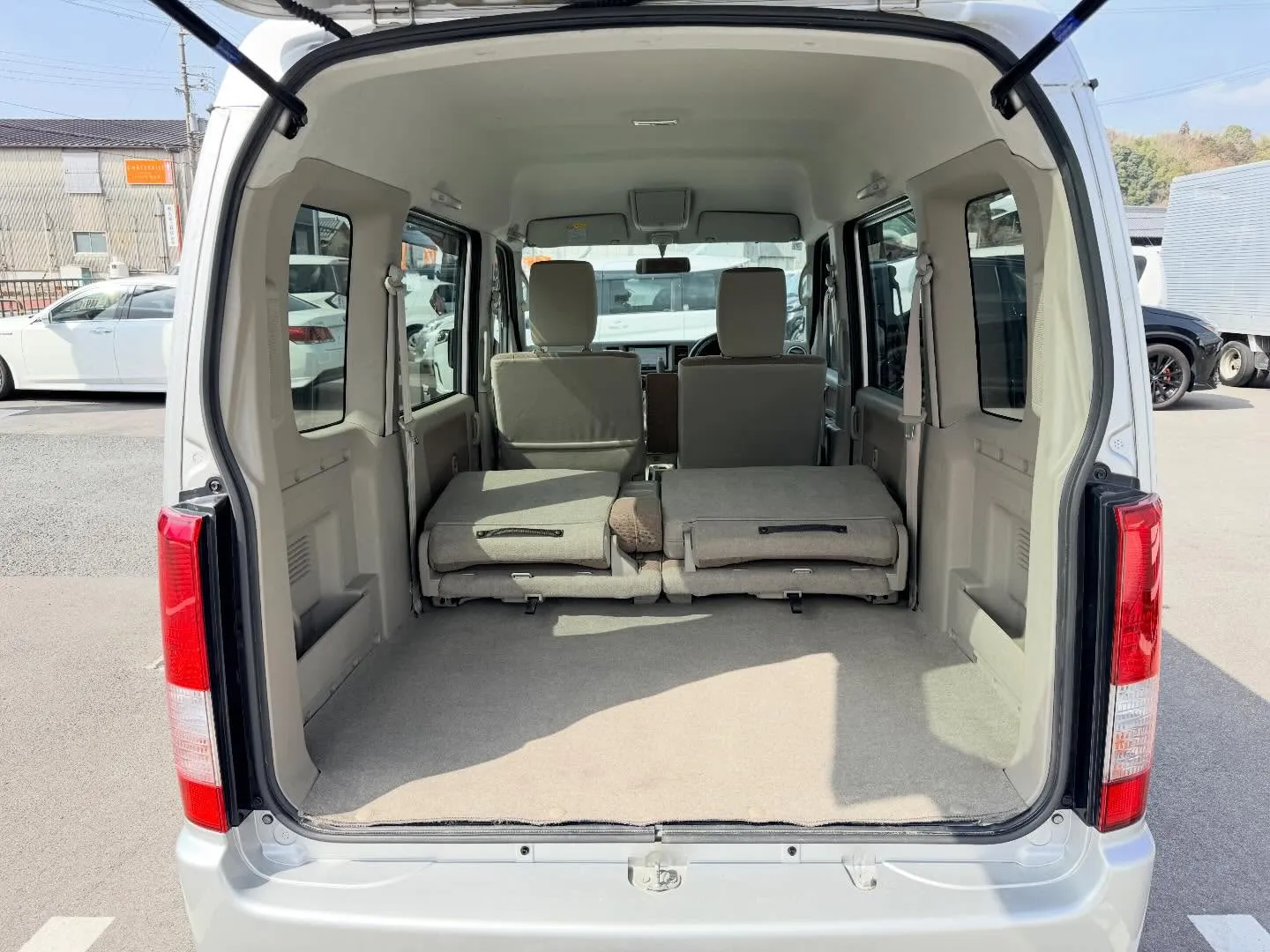 ────────────────────────