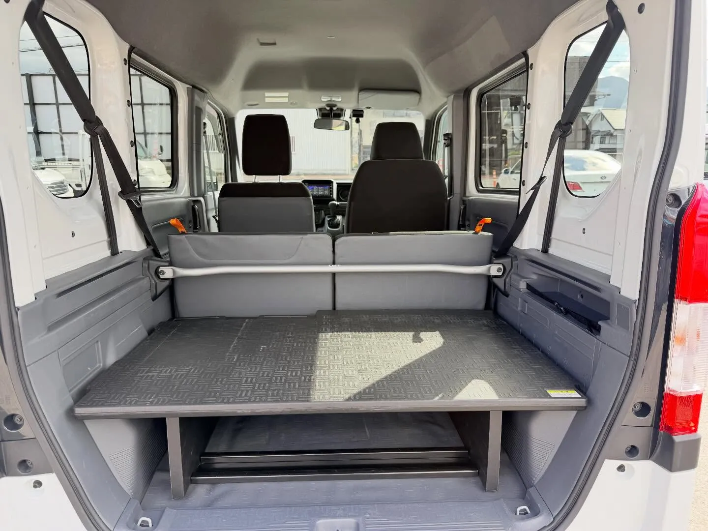 ────────────────────────