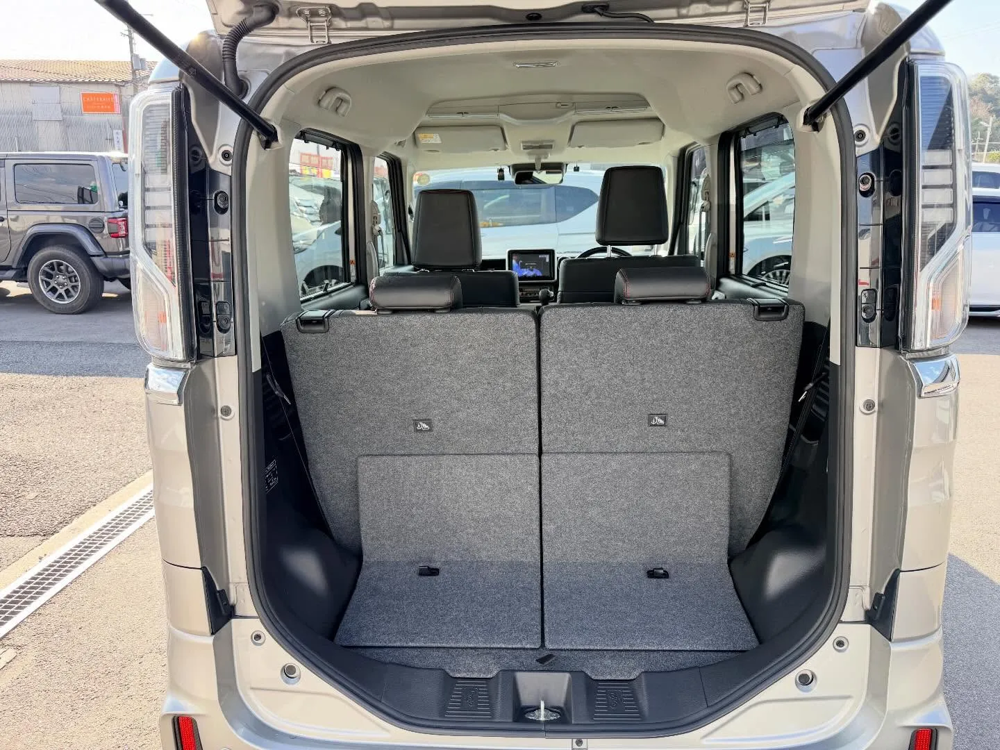 ────────────────────────