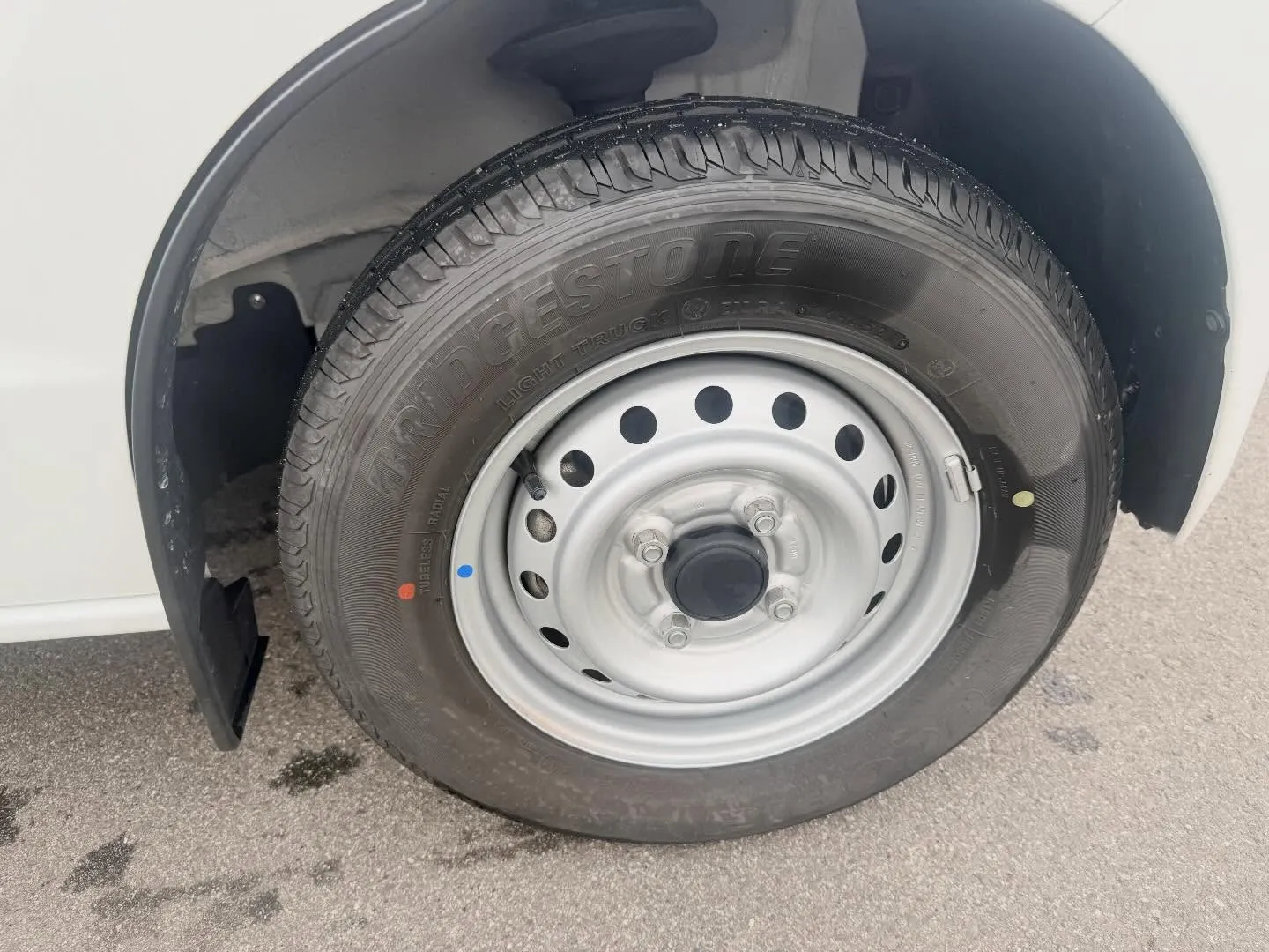 ニッサン NV100クリッパーバン DX