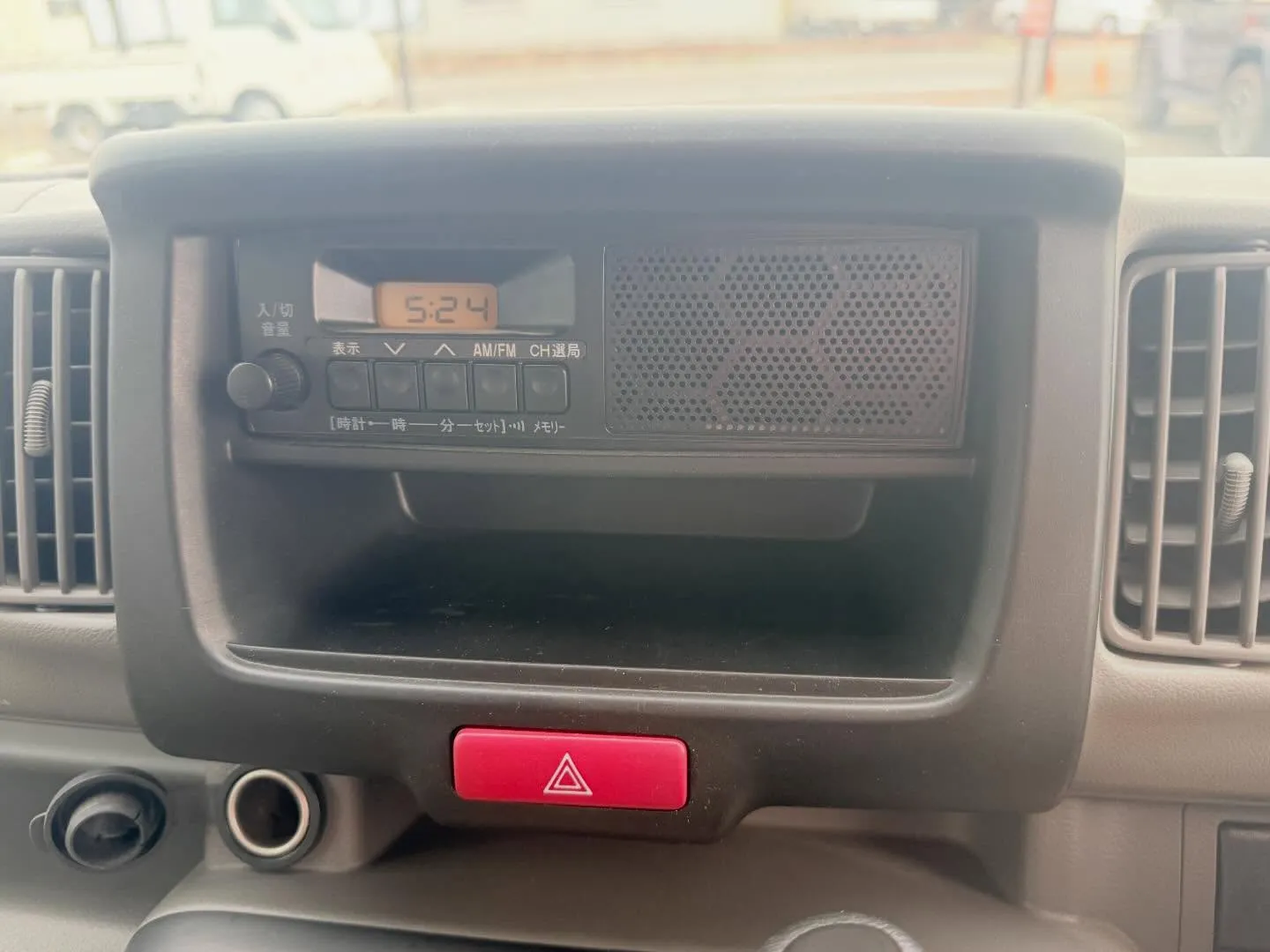 ニッサン NV100クリッパーバン DX